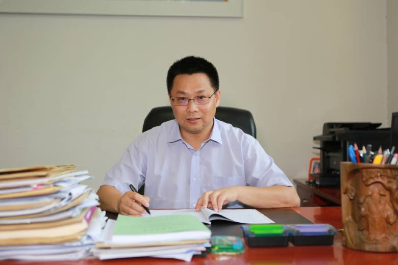 【笃行不怠 不负人民】音频海报丨沈建忠委员：攻坚克难，守护百姓食品安全